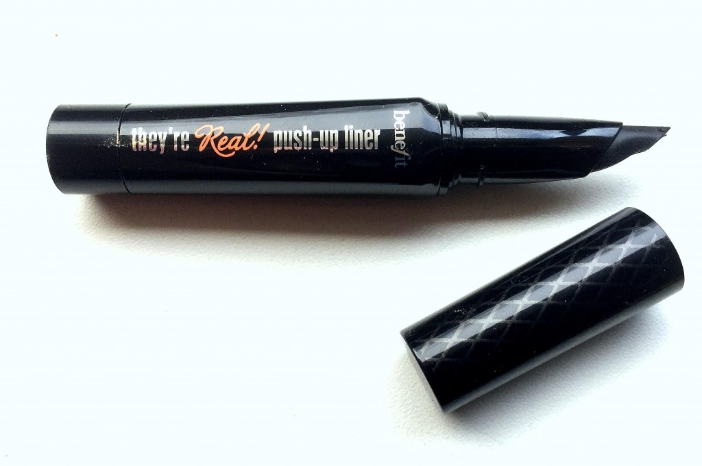 BENEFIT They're Real! Push-up Liner